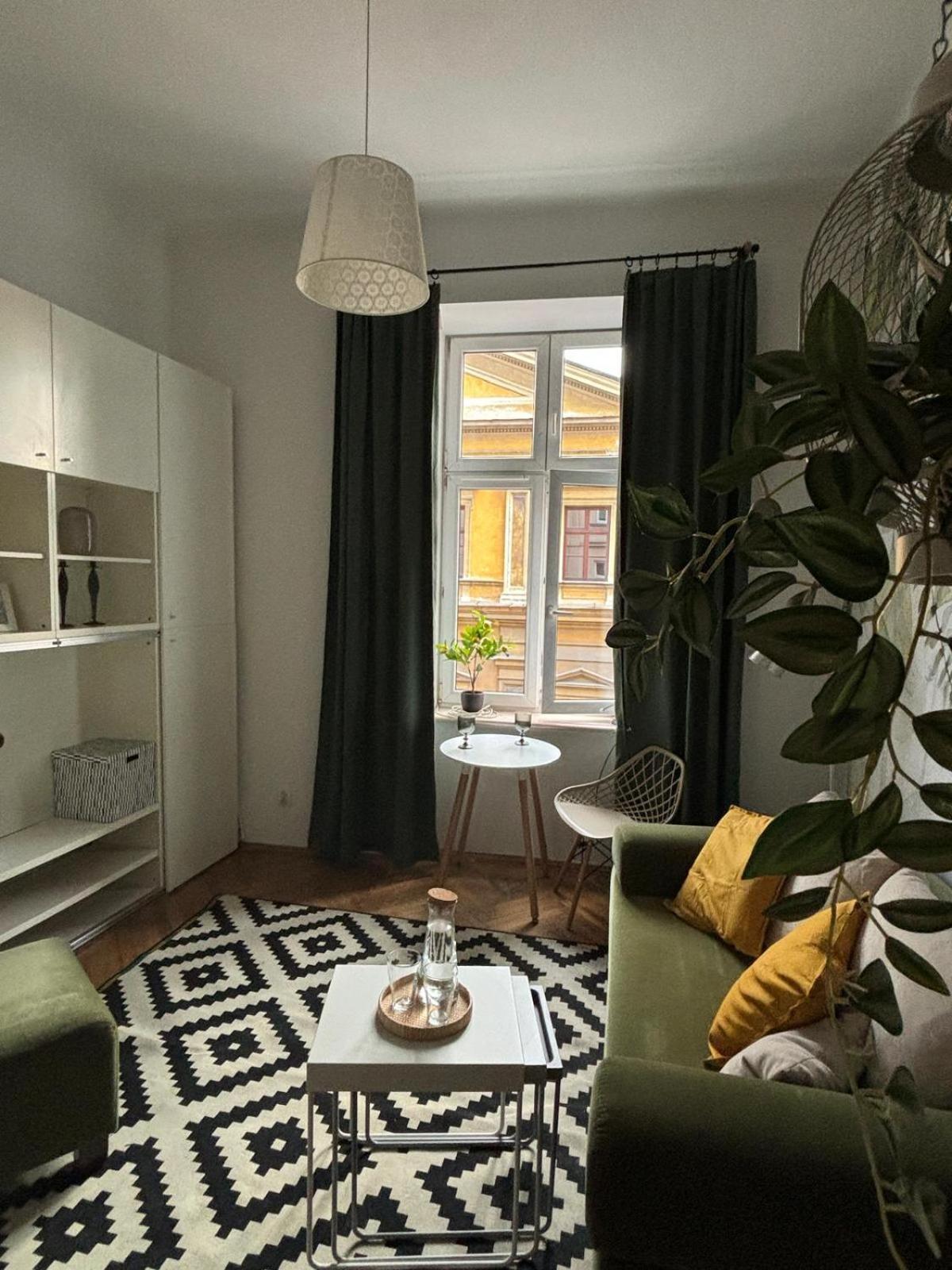 Krakow Central Green Apartments Bagian luar foto